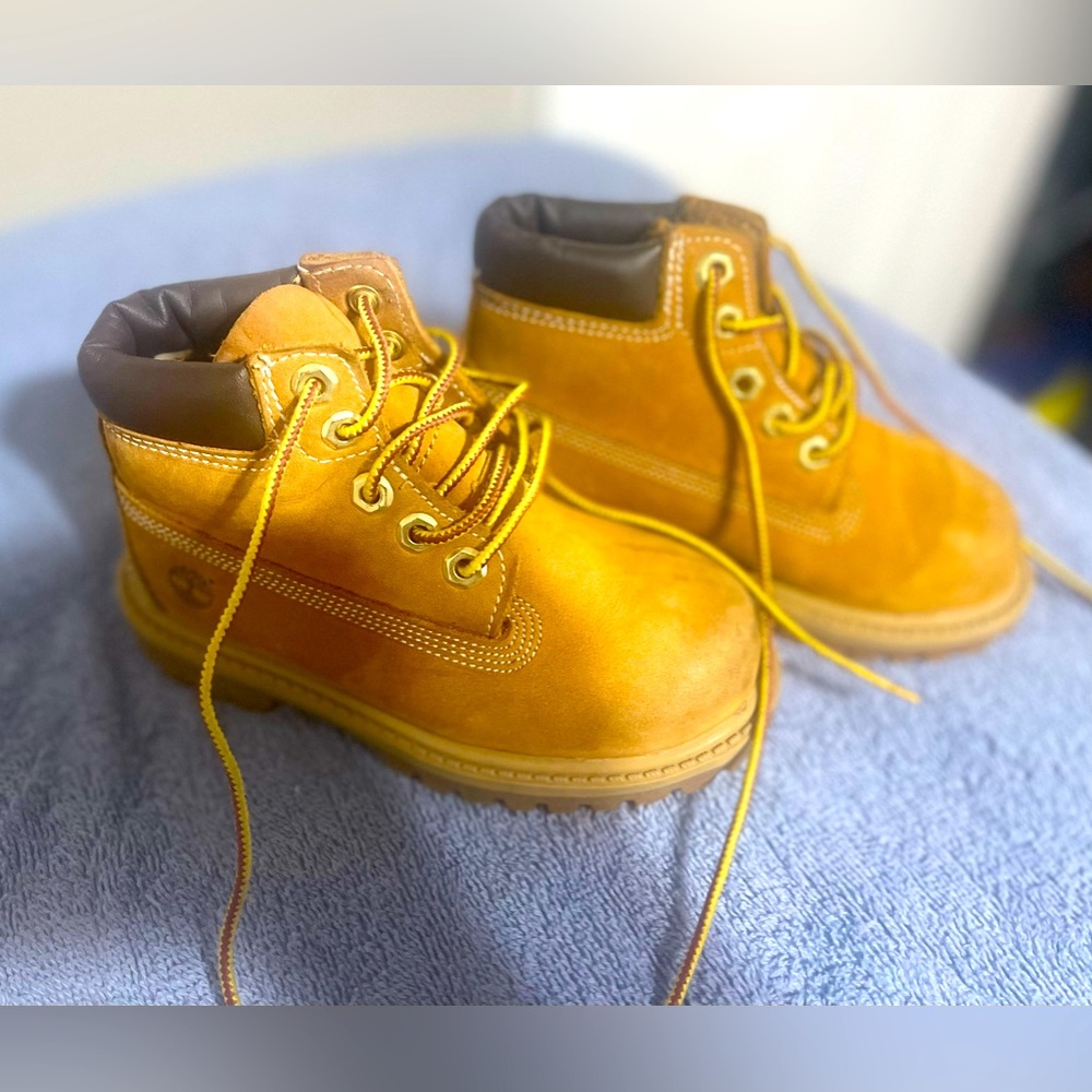 Toddler Timberland Boots 8c good condition